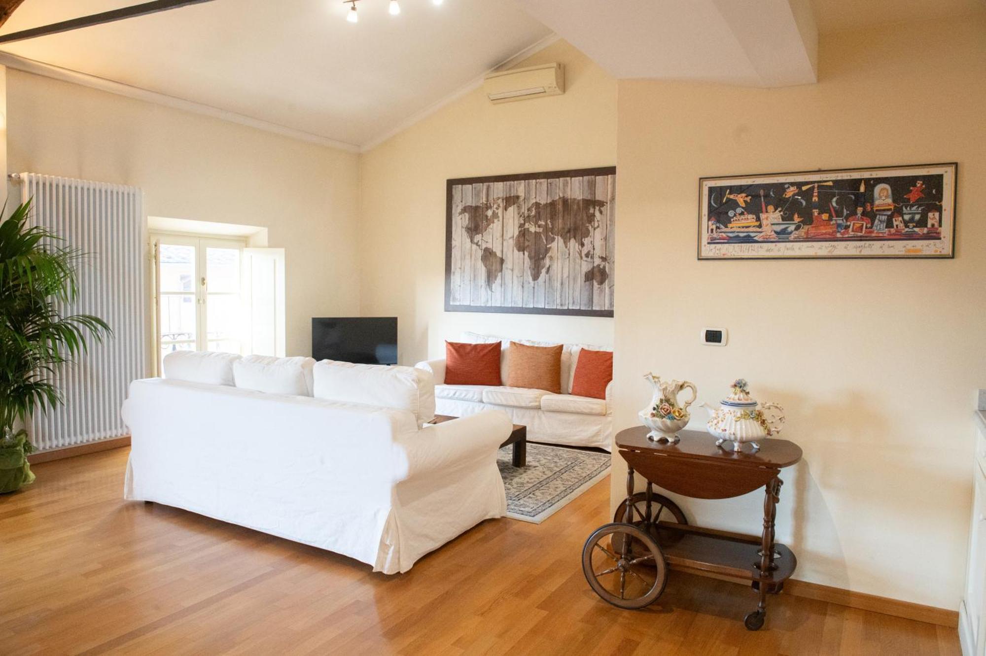 Bed and Breakfast Palazzo Rocchi - Residenza D'Epoca Lukka Zewnętrze zdjęcie