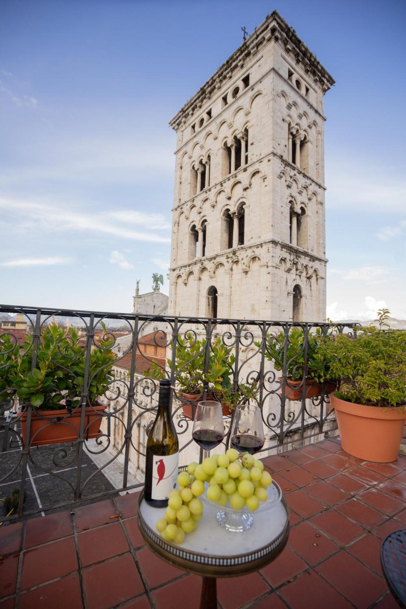 Bed and Breakfast Palazzo Rocchi - Residenza D'Epoca Lukka Zewnętrze zdjęcie