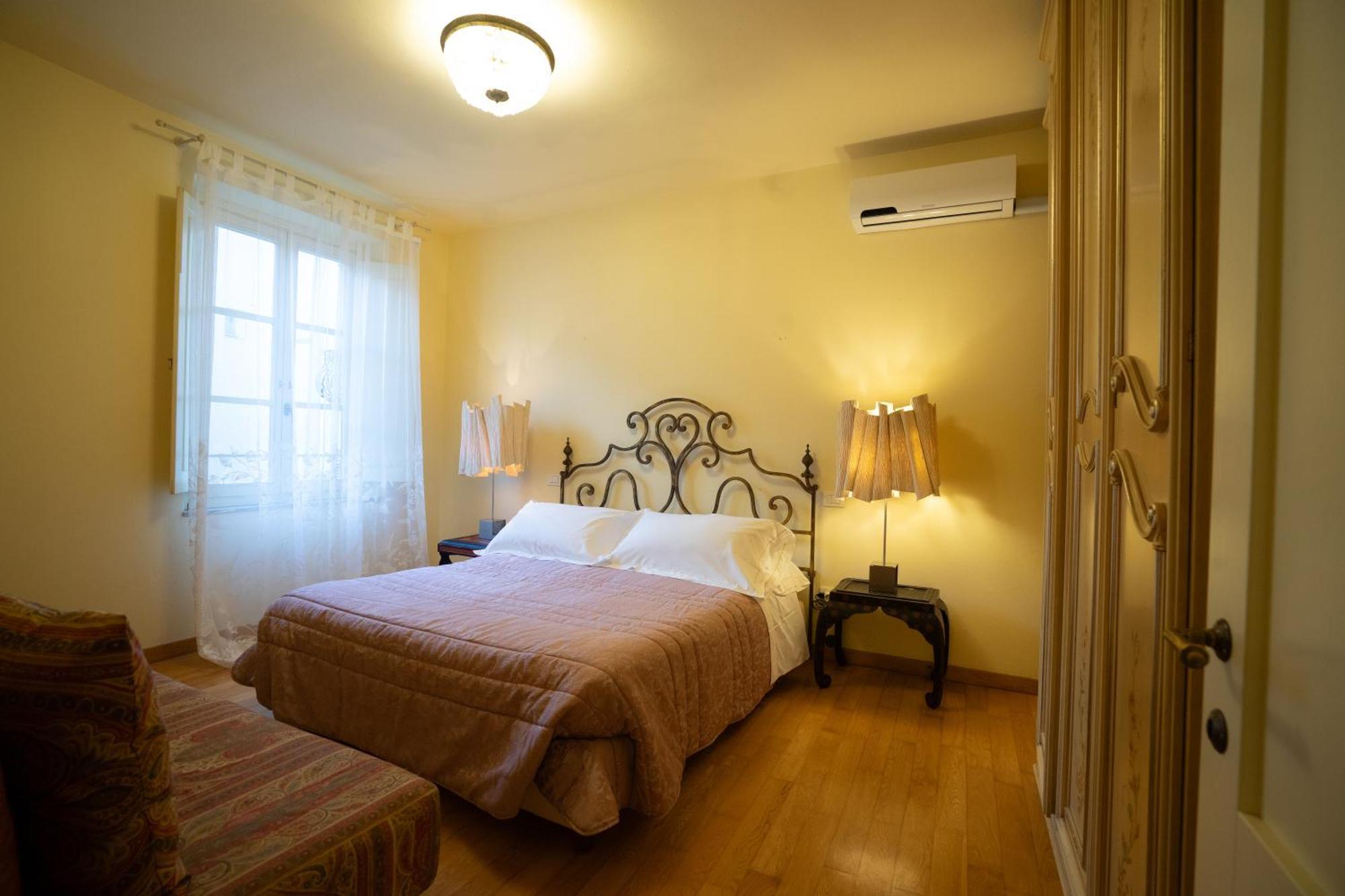 Bed and Breakfast Palazzo Rocchi - Residenza D'Epoca Lukka Zewnętrze zdjęcie