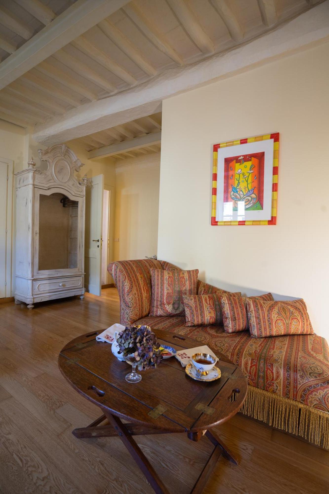 Bed and Breakfast Palazzo Rocchi - Residenza D'Epoca Lukka Zewnętrze zdjęcie