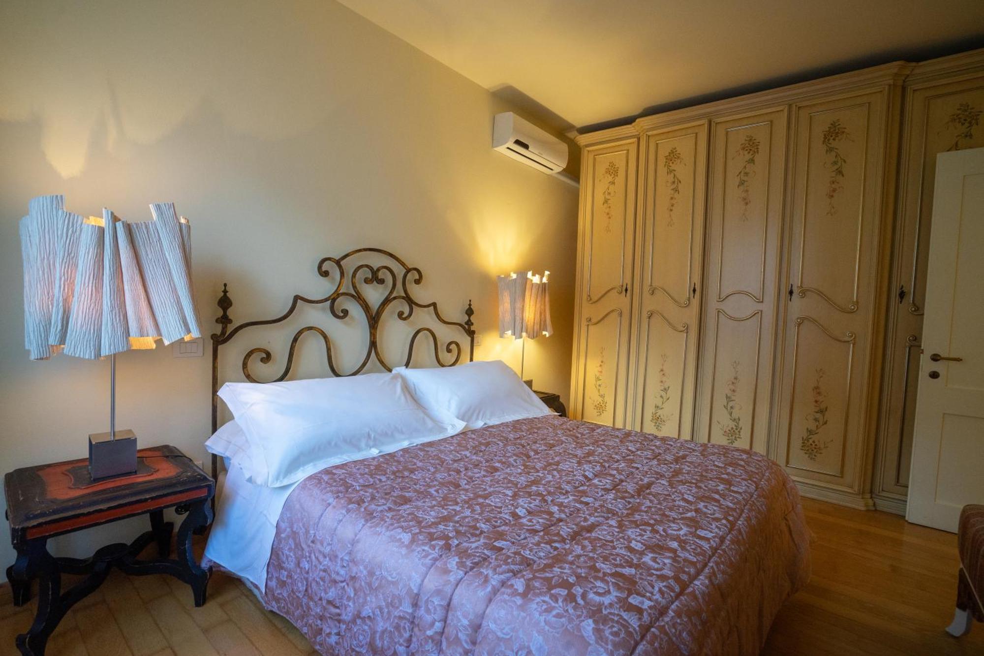 Bed and Breakfast Palazzo Rocchi - Residenza D'Epoca Lukka Zewnętrze zdjęcie
