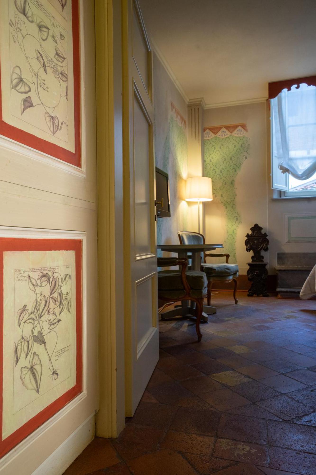 Bed and Breakfast Palazzo Rocchi - Residenza D'Epoca Lukka Zewnętrze zdjęcie