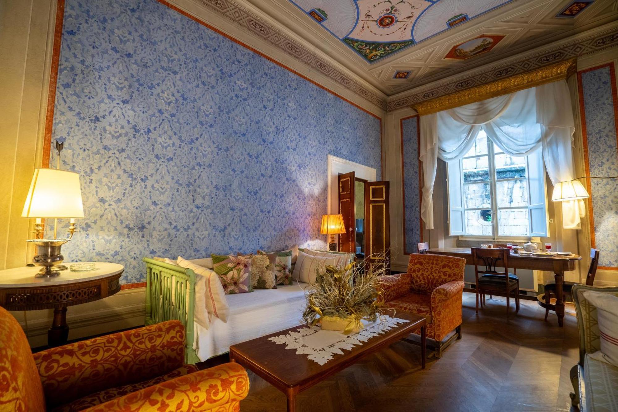 Bed and Breakfast Palazzo Rocchi - Residenza D'Epoca Lukka Zewnętrze zdjęcie