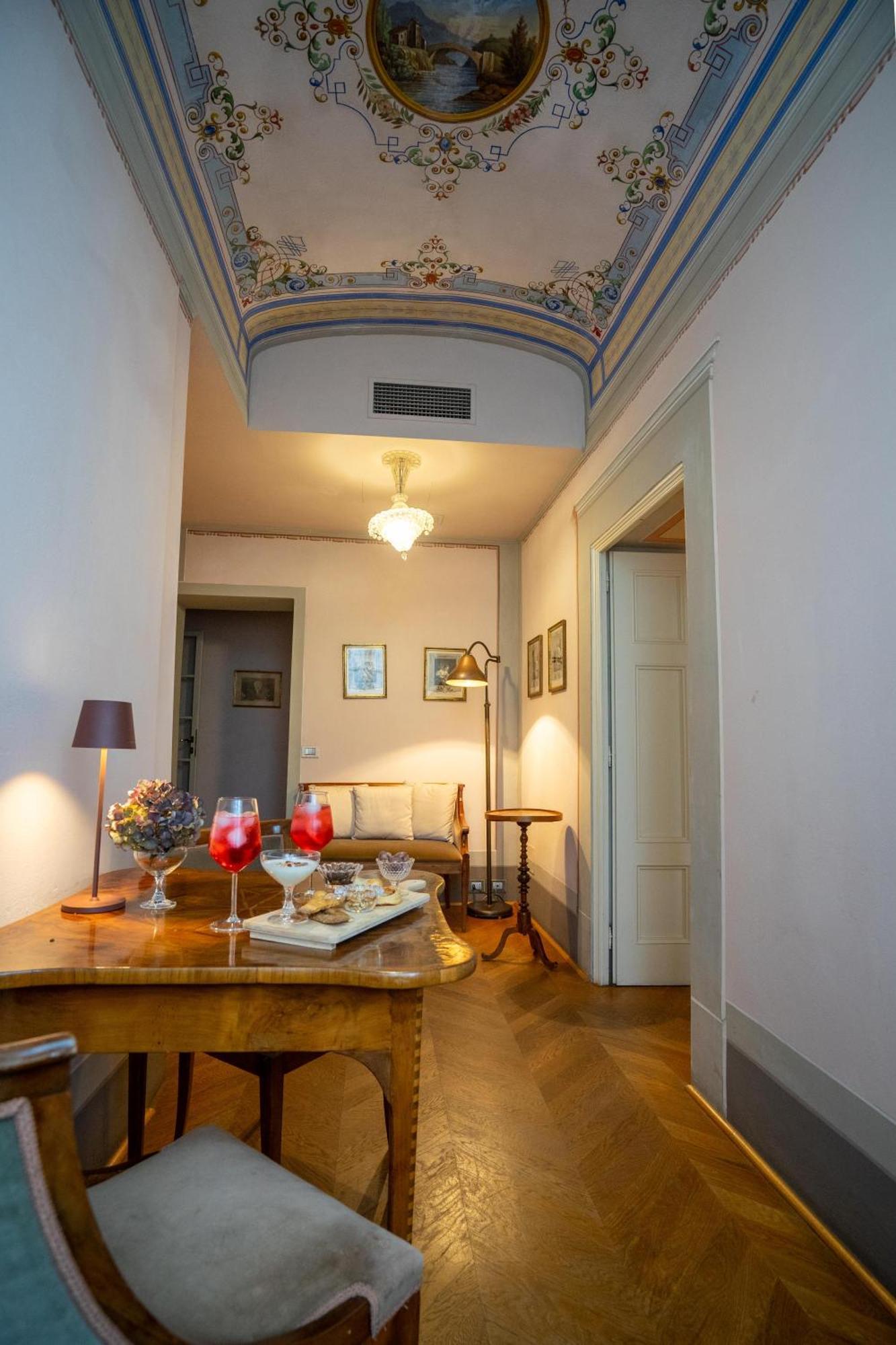 Bed and Breakfast Palazzo Rocchi - Residenza D'Epoca Lukka Zewnętrze zdjęcie